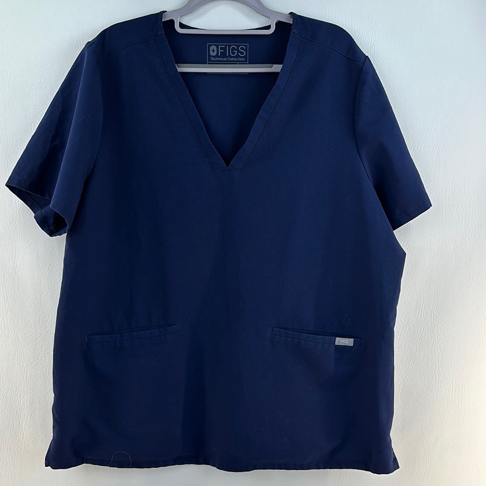 Figs Short Sleeve Two Pocket Scrub Top